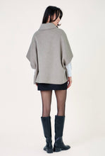 Charger l&#39;image dans la galerie, Manteau Soury beige
