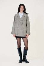 Charger l&#39;image dans la galerie, Manteau Seraphina beige
