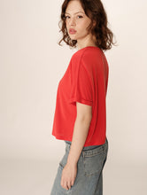 Charger l&#39;image dans la galerie, T-Shirt Parma « Rouge à lèvres
