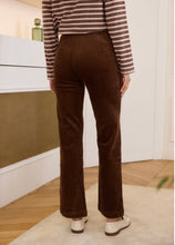 Charger l&#39;image dans la galerie, Pantalon Marin velours choco
