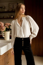 Charger l&#39;image dans la galerie, Blouse Romantique ivoire
