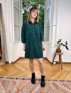 Robe Mina vert émeraude.